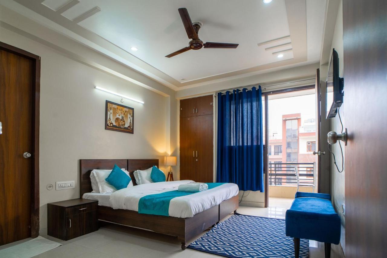 The Lodgers 2 Bhk Serviced Apartment Infront Of Artemis Hospital Gurgaon Exterior photo
