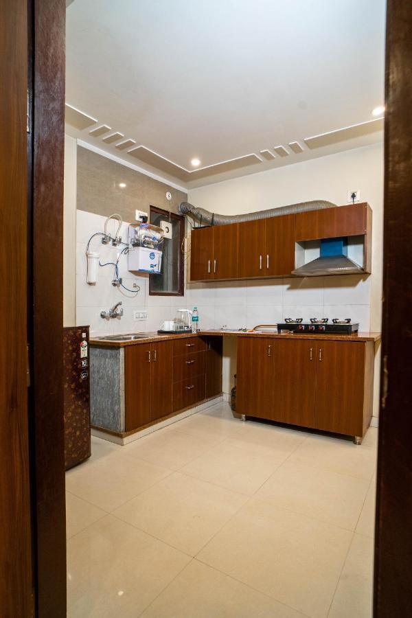 The Lodgers 2 Bhk Serviced Apartment Infront Of Artemis Hospital Gurgaon Exterior photo