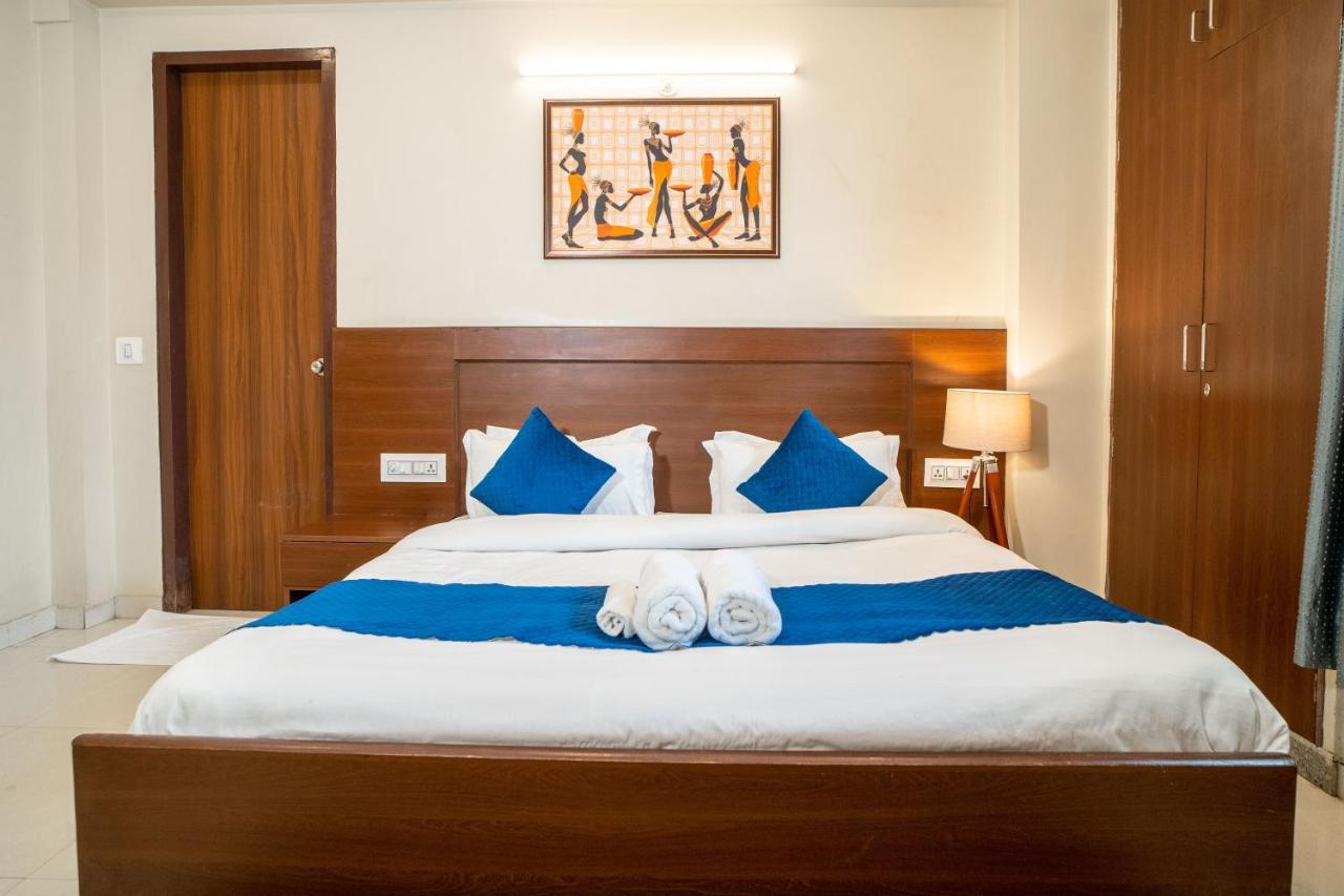 The Lodgers 2 Bhk Serviced Apartment Infront Of Artemis Hospital Gurgaon Exterior photo