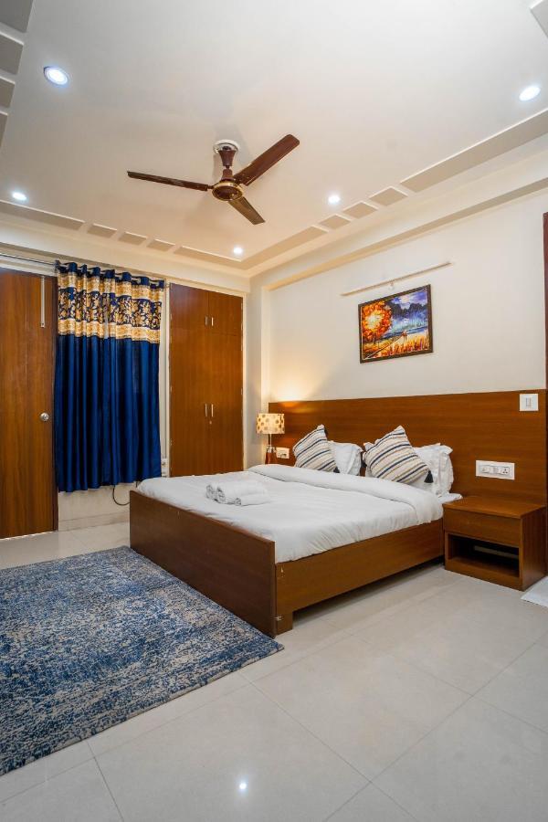 The Lodgers 2 Bhk Serviced Apartment Infront Of Artemis Hospital Gurgaon Exterior photo