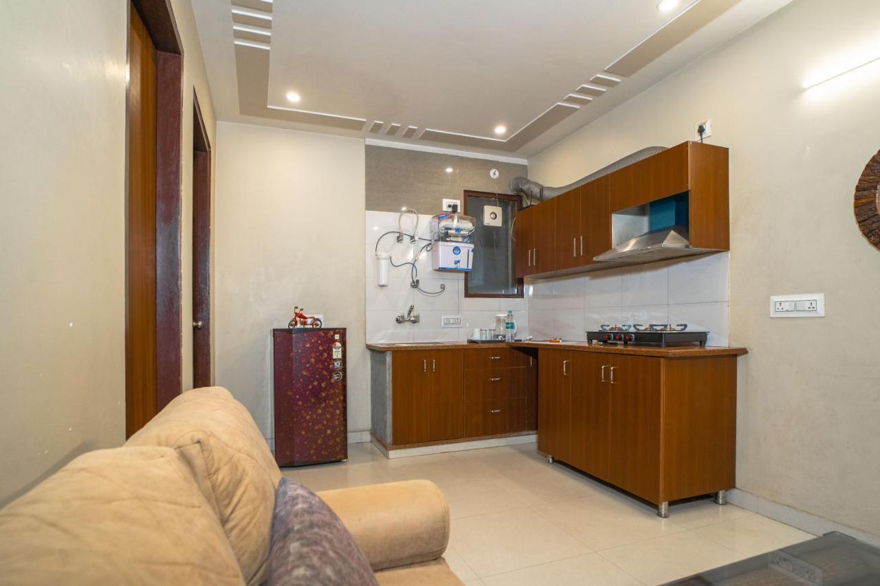 The Lodgers 2 Bhk Serviced Apartment Infront Of Artemis Hospital Gurgaon Exterior photo