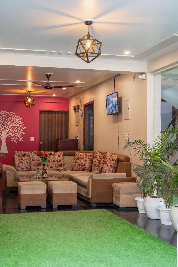 The Lodgers 2 Bhk Serviced Apartment Infront Of Artemis Hospital Gurgaon Exterior photo