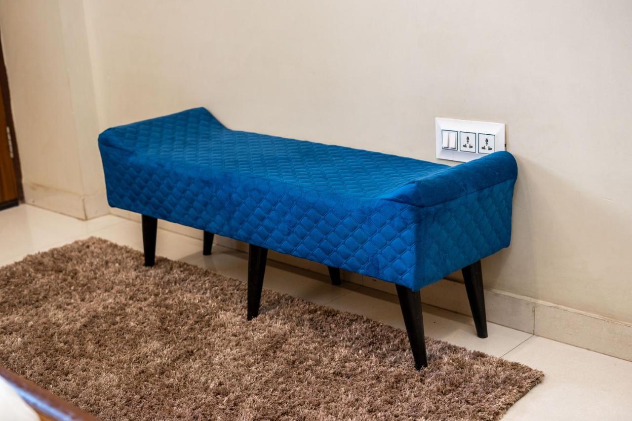 The Lodgers 2 Bhk Serviced Apartment Infront Of Artemis Hospital Gurgaon Exterior photo